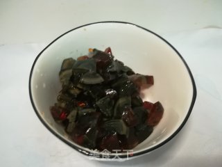 上汤皮蛋菠菜的做法步骤：4