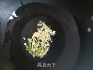 黄瓜肉丝面的做法步骤：2