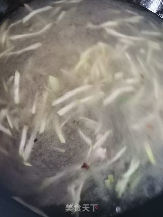 黄瓜肉丝面的做法步骤：5