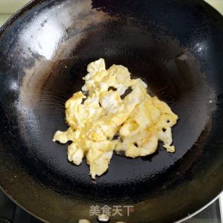 鸡蛋蔬菜炒面的做法步骤：2