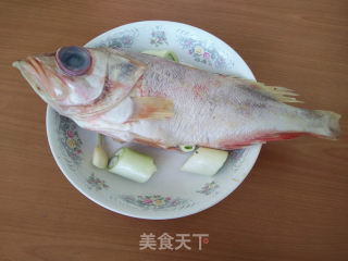 清蒸红时鱼的做法步骤：3