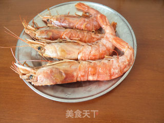 蒜蓉粉丝蒸红虾的做法步骤：1