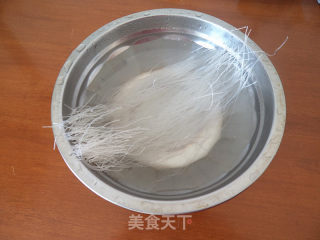 蒜蓉粉丝蒸红虾的做法步骤：2