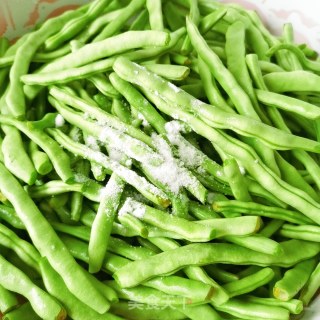 怎么保存四季豆的做法步骤：2