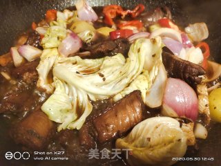 红酒焖排骨的做法步骤：8