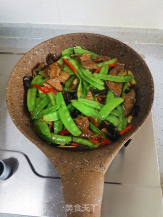 荷兰豆炒牛肉的做法步骤：10