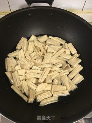 凉拌腐竹的做法步骤：1
