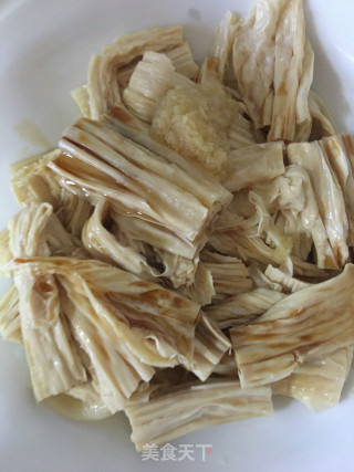 凉拌腐竹的做法步骤：4