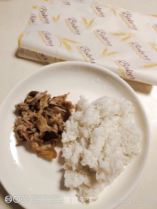 烤鸭肉饭团的做法步骤：2