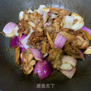 洋葱炒鸡肉的做法步骤：9