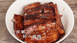 梅菜扣肉，不爱吃肥肉的人都不忍心拒绝的做法步骤：7