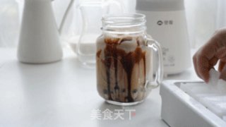 脏脏奶盖冰爽奶茶的做法步骤：11
