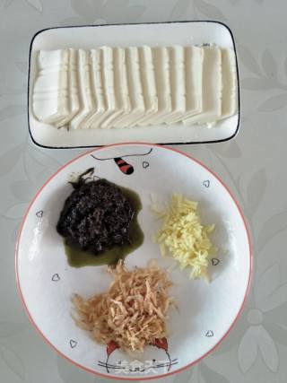 虾皮橄榄蒸豆腐的做法步骤：3