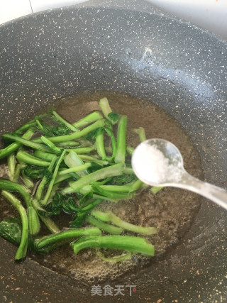 菜心鸽子汤的做法步骤：15