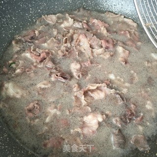 番茄菜心肥牛的做法步骤：7
