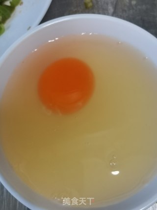 辣炒咸蛋白的做法步骤：2