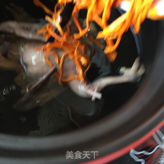 虫草花鸽子汤的做法步骤：6