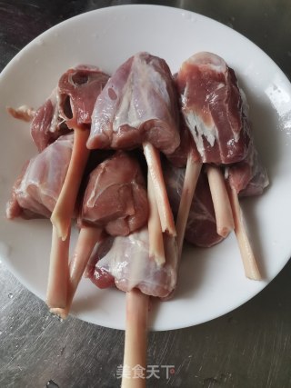 黑椒寸骨的做法步骤：1