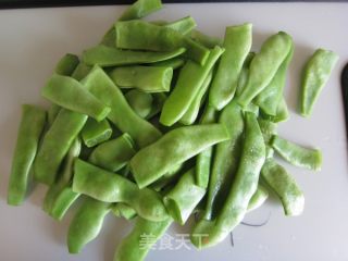 烤豆角的做法步骤：1