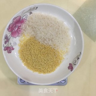 黄豆小米豆浆的做法步骤：2