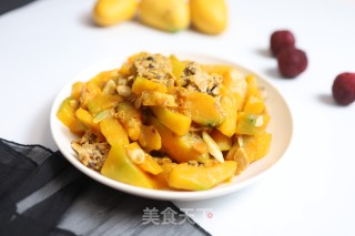 香菇肉末烧南瓜的做法步骤：1