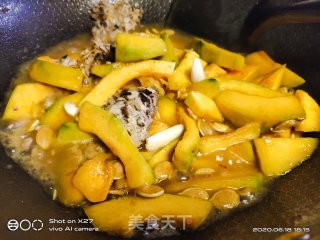 香菇肉末烧南瓜的做法步骤：4