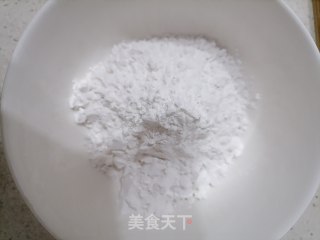 快手芝麻南瓜饼 软糯清甜南瓜豆沙饼的做法步骤：2