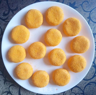 快手芝麻南瓜饼 软糯清甜南瓜豆沙饼的做法步骤：10