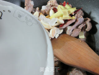 香辣鸭锁骨的做法步骤：8