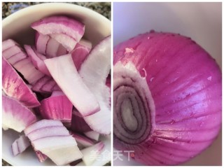 洋葱炒牛肉的做法步骤：2
