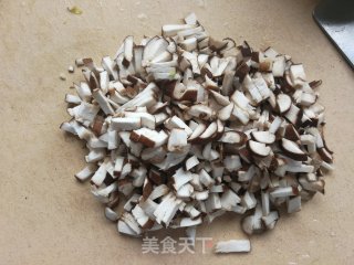 香菇芹菜猪肉饺的做法步骤：7