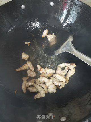 黄瓜肉丝的做法步骤：2