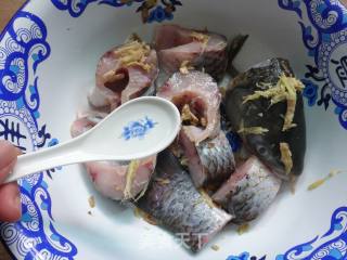 酸菜鱼的做法步骤：2