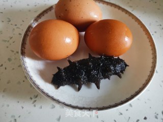 滑嫩海参蒸蛋羹的做法步骤：1