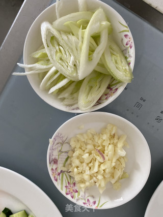 炒扁豆丝的做法步骤：2