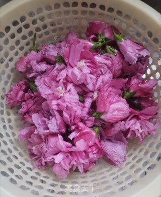 糖醋木槿花的做法步骤：1