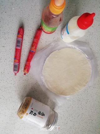 网红火腿卷的做法步骤：1