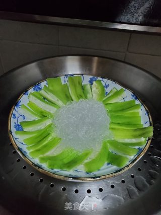 丝瓜蒸粉丝的做法步骤：6