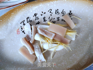 清蒸鲈鱼的做法步骤：3