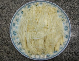蒸金针菇的做法步骤：1