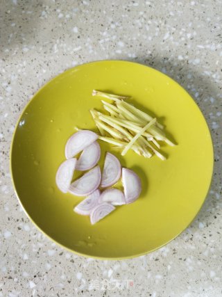 虫草花蒸鸡的做法步骤：4