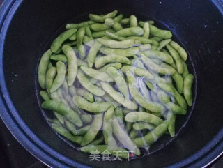 盐水毛豆的做法步骤：3