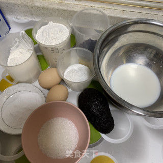 牛油果蛋糕的做法步骤：1