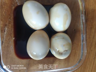 卤猪肉皮的做法步骤：1