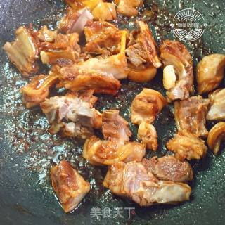 电饭煲羊排焖饭的做法步骤：8
