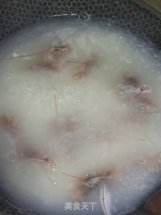 家常虾仁干贝海鲜粥的做法步骤：3