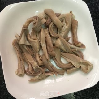 咸菜炒猪肚的做法步骤：2