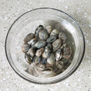 花甲牛肉汤粉的做法步骤：1