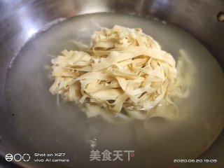 豆腐皮拌海带丝的做法步骤：2