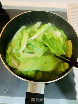 鸡蛋素菜面的做法步骤：3